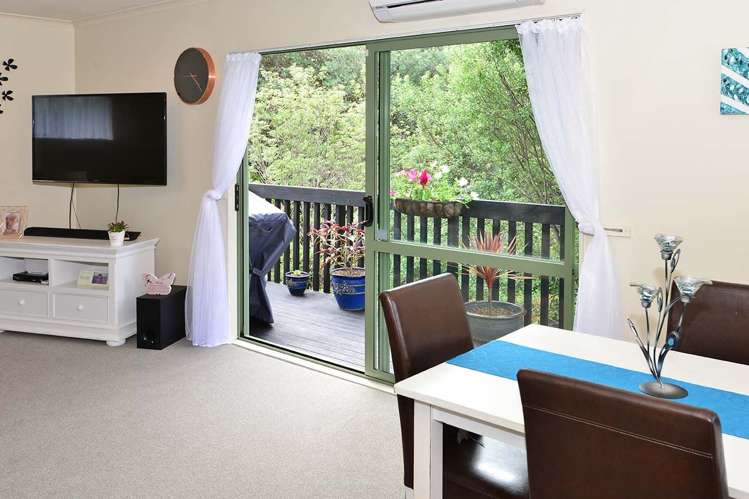 3/18 Ocean View Road Hatfields Beach_4