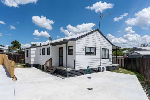 A Pukete Gem, Move-in Ready!