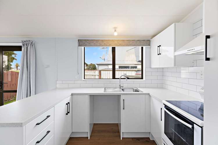 64 Rhodes Drive Kelvin Grove_13