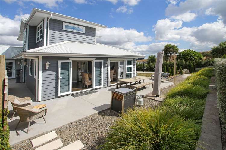 20 Niccone Place Bombay_21