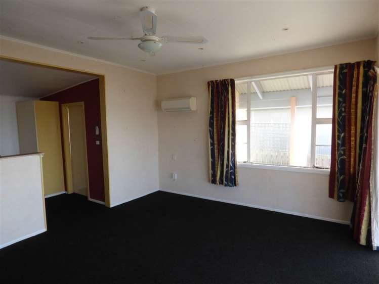 56 Esplanade Kaka Point_5