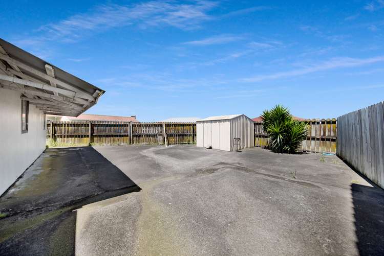 77 Maplesden Drive Clendon Park_16