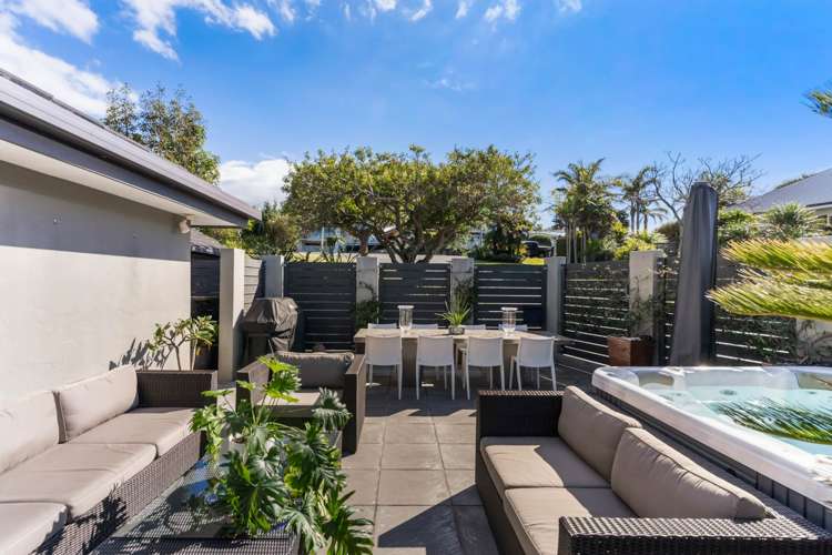 1/27 Churchill Road Murrays Bay_36