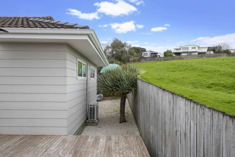 2/140a Hepburn Road Glendene_15
