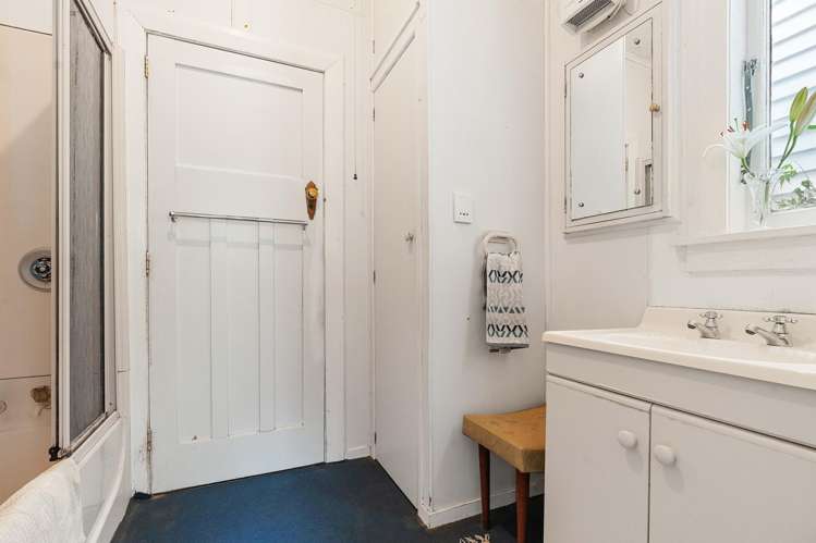 136 Lincoln Road Carterton_6