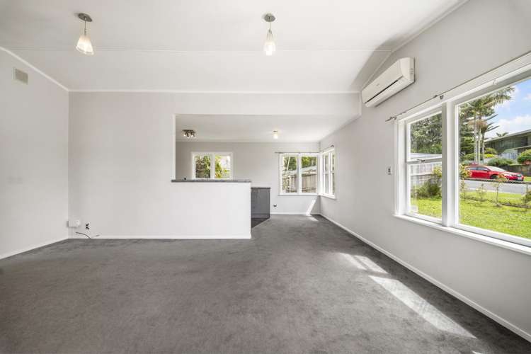 8 Nandana Drive Glen Eden_12