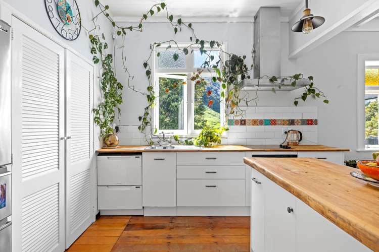 113 Haruru Road Tahekeroa_6