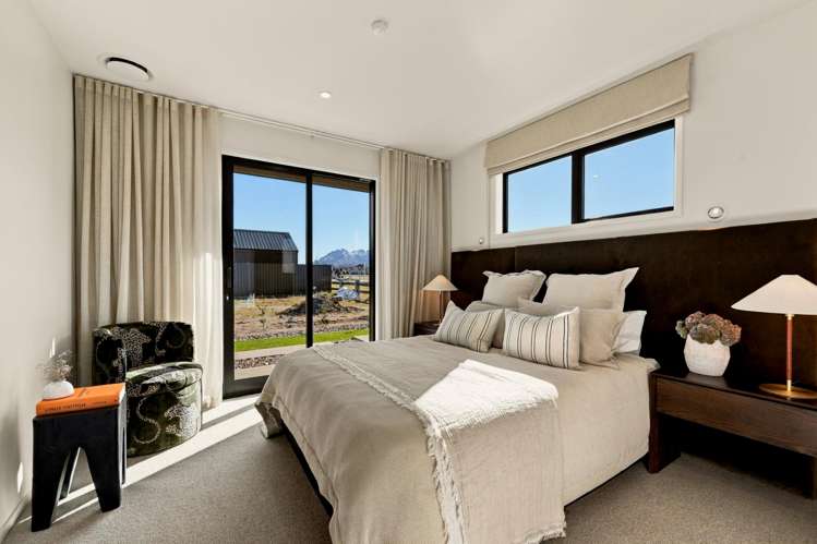 178 Burdon Loop Lake Hawea_17