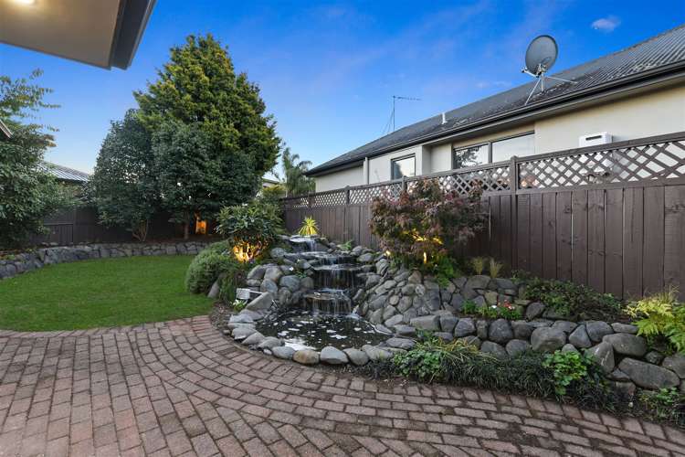 2 Keswick Crescent Huntington_12