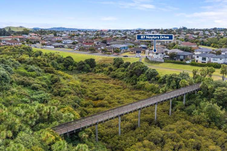 87 Naylors Drive Mangere_24