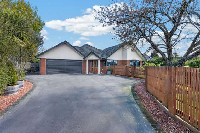 Peaceful setting, spacious living