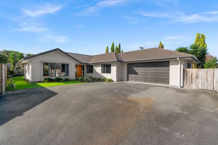 18 Paradise Point Place One Tree Point_16