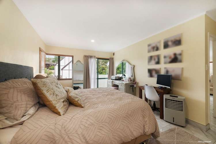 2/6 Wilkinson Way Browns Bay_13