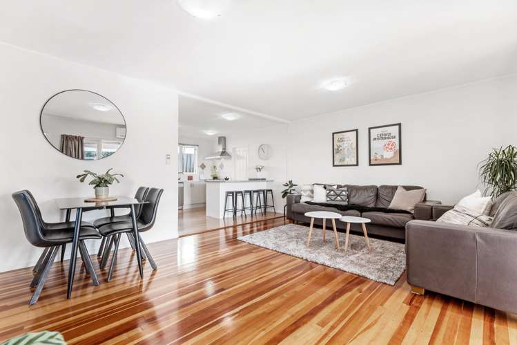 11b Waiora Road Stanmore Bay_1