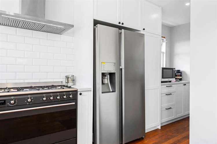 714 Harewood Road Harewood_6