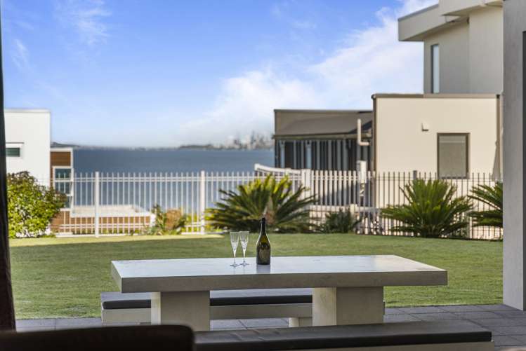 19 Matau Rise Te Atatu Peninsula_7