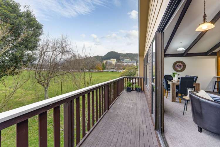 2/62A Tipahi Street Nelson South_22
