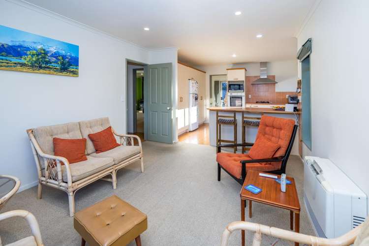 15 Roderick Place Rototuna_17