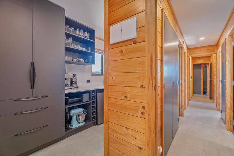 114 Kauri Crescent Matarangi_5