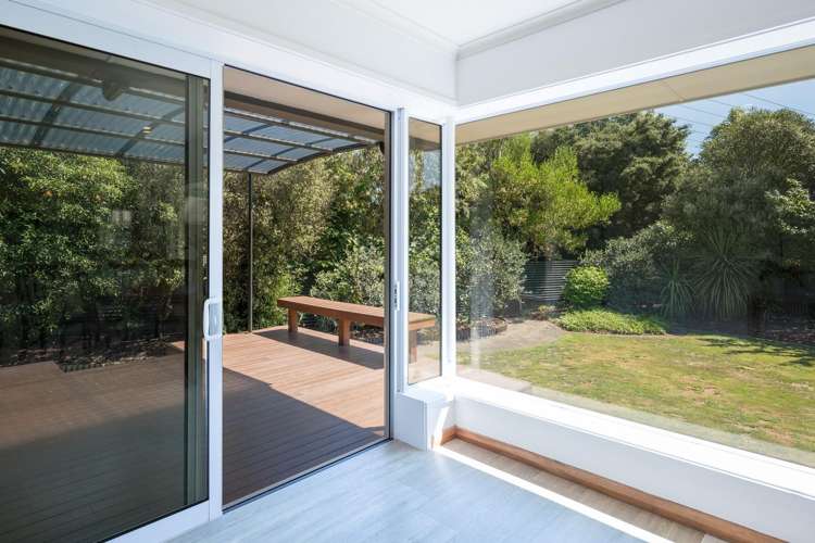 10 Neale Avenue Stoke_10