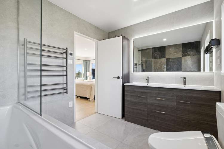 16 Almond Grove Greenhithe_13