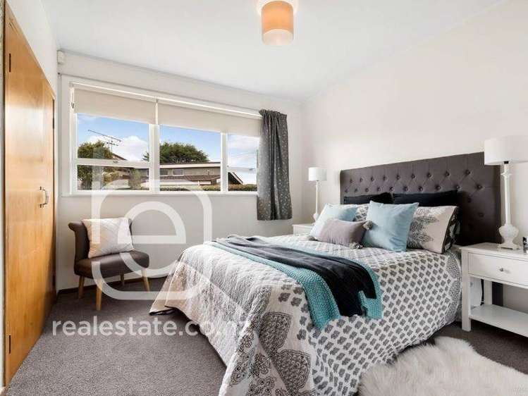 2/15 Litten Road Cockle Bay_5