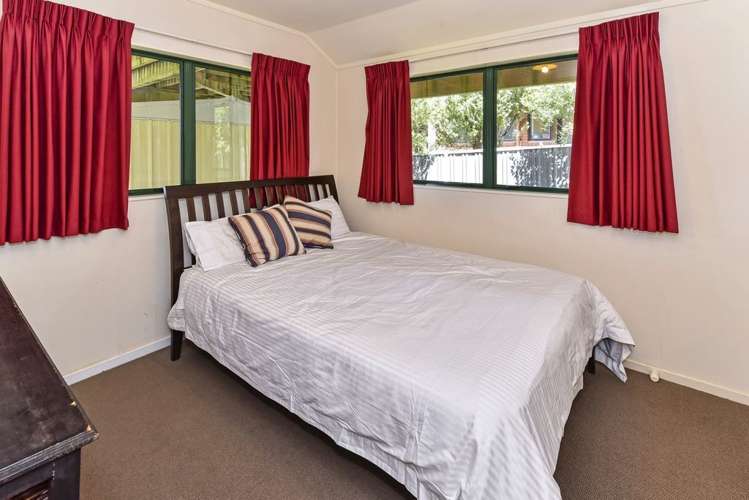 16 Bill Phillip Place Clendon Park_10