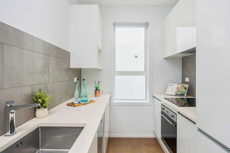 106/26A Racecourse Parade Avondale_1
