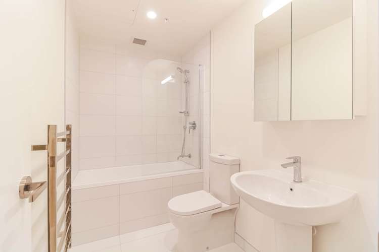 GD/100 Anzac Avenue_5