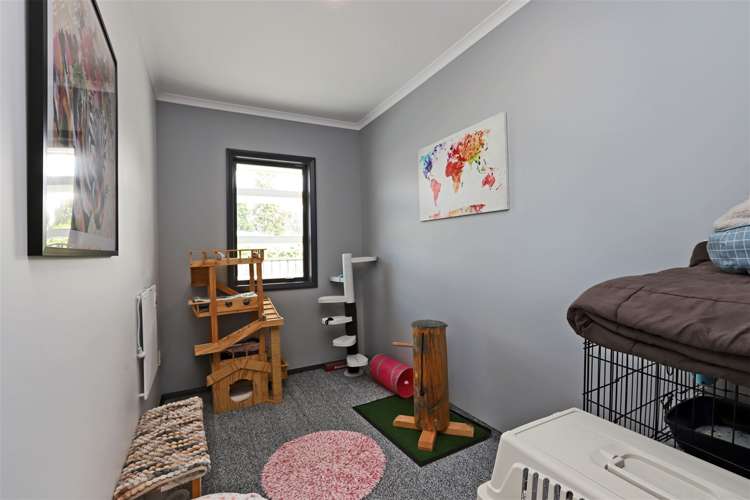 906b Copeland Road Akina_11