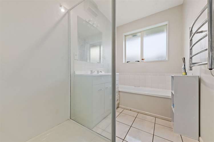 16a Dunedin Street Redwood_13