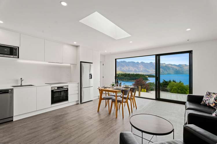 16B & 16C Lomond Crescent Queenstown_1