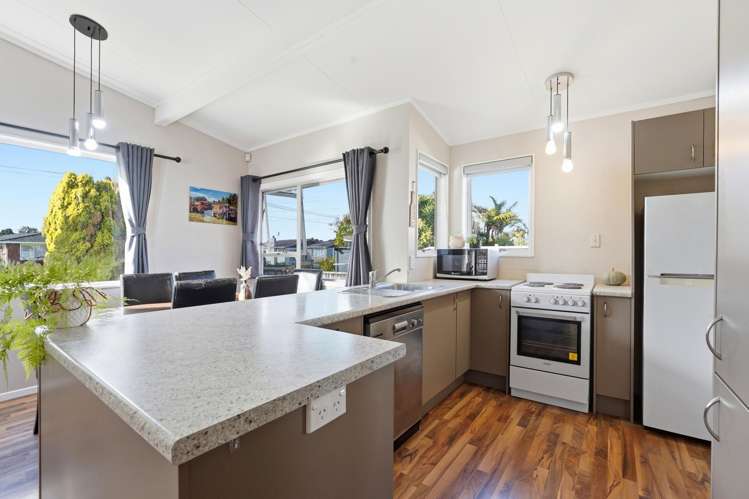 83 Devon Road Springvale_11