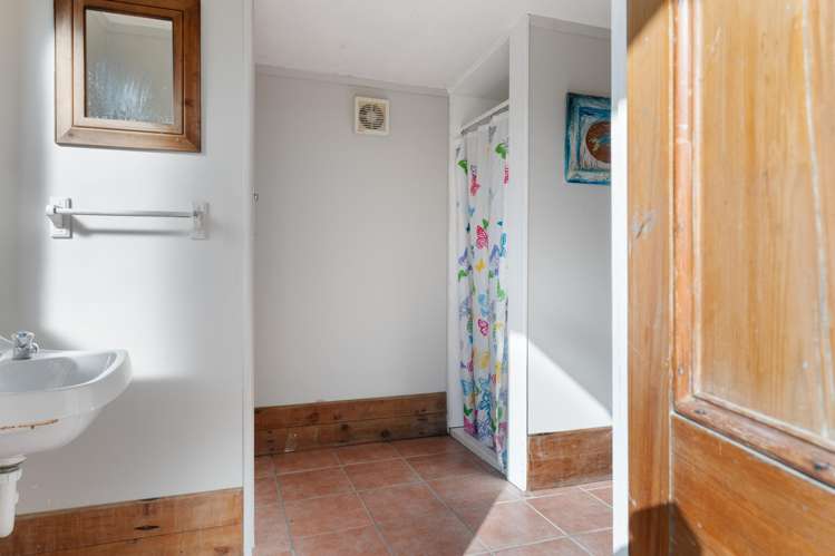 1322 Lake Ferry Road Martinborough_31