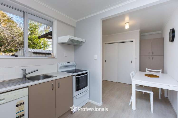 7 Garth Lane Maoribank_5