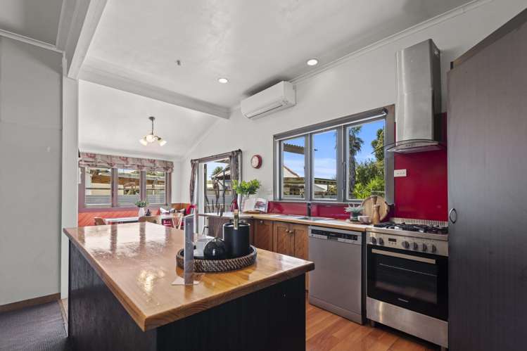 61 Shamrock Street Takaro_3