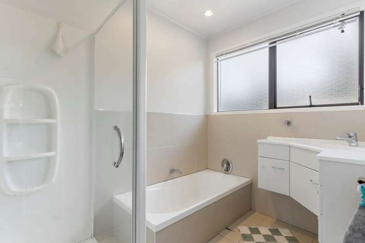 34 Hiwihau Place Glenfield_10