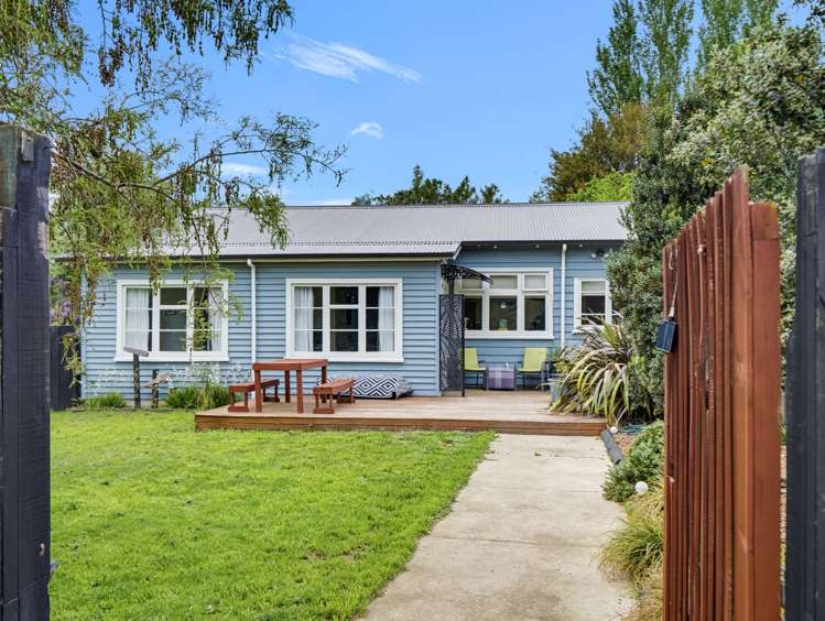 28 Ashworths Road . Amberley_24
