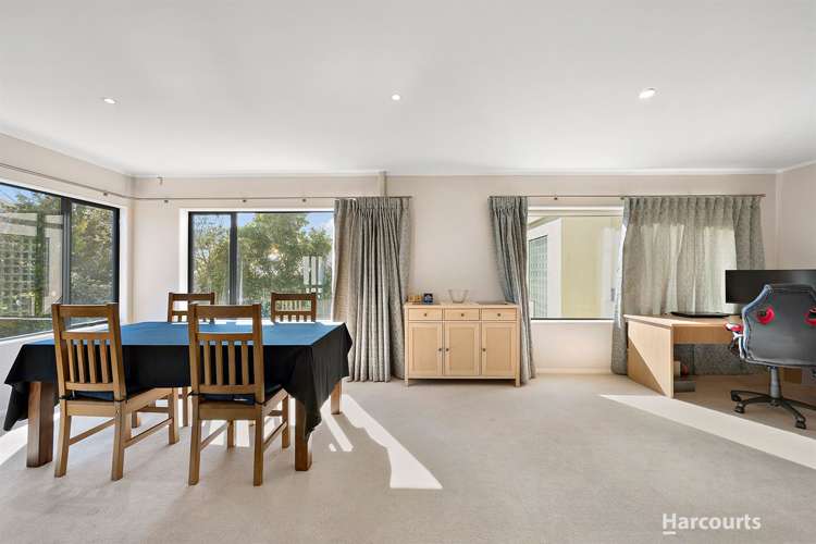 2/14 Duncan Street Tawa_4
