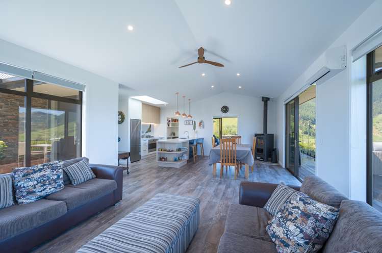 5c Huntaway Close Stoke_6