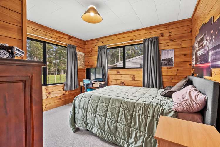 2006A State Highway 1 Whakapara_20