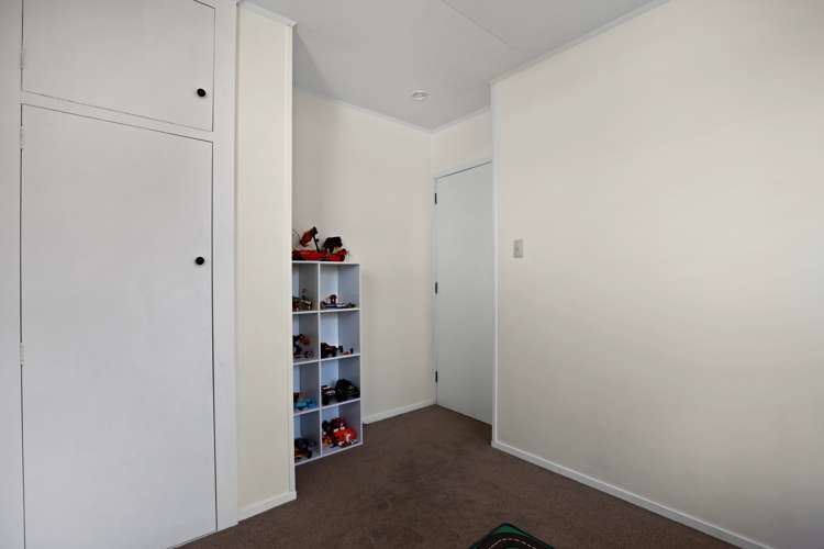 11 Glassey Drive Allenton_18