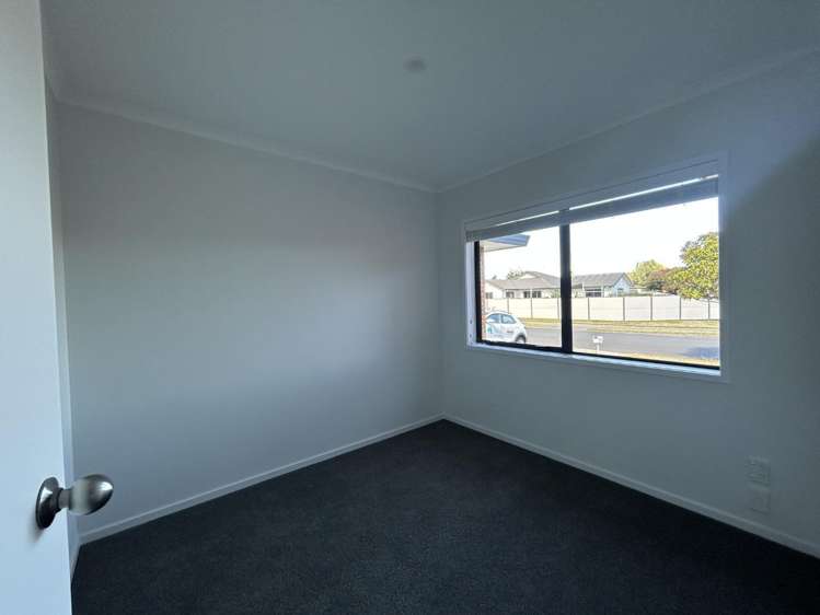 49 Edenpark Drive Rototuna_25