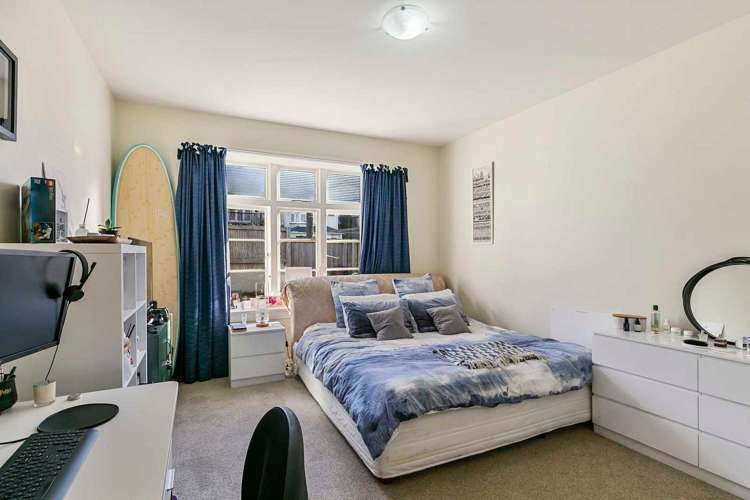 91A Queens Drive Lyall Bay_7