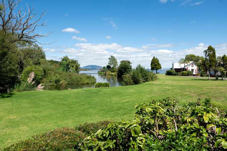 64/1420 Hamurana Road Mourea_22