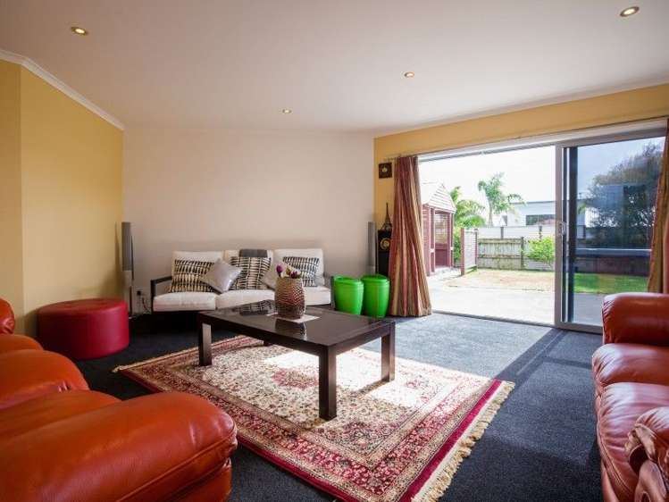 25 Montrose Place Highlands Park_12