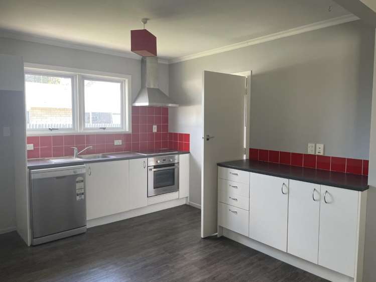 620 Nelson Street North 10487_1