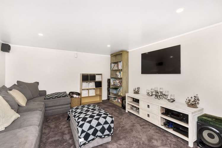 12a Tuakana Street Point England_7