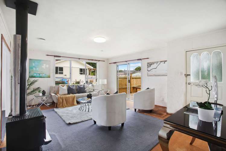 9 Newham Place Henderson_13