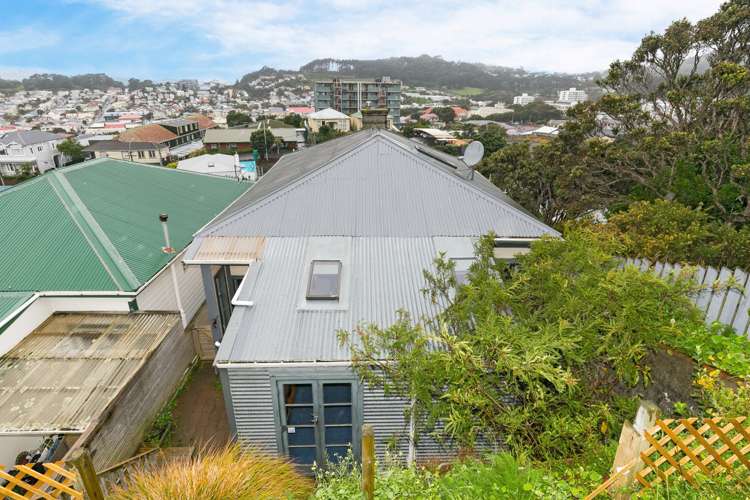 3 Torquay Terrace Newtown_13